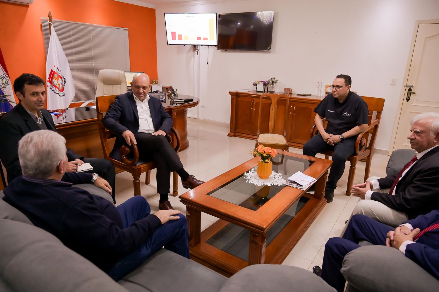 Equipo de intervención y empresarios se reúnen para abordar problemas en el tránsito vehicular y la seguridad en Ciudad del Este